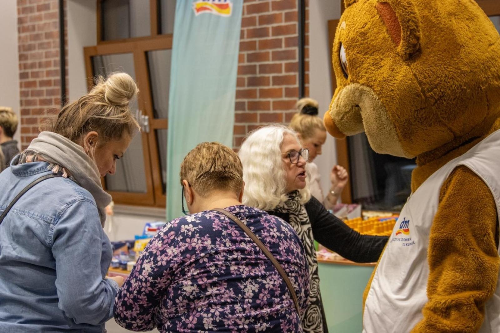 Zdjęcie w galerii na portalu naszwodzislaw.com: To był wyjątkowy Dzień Kobiet w Wodzisławiu Śląskim [FOTO] wiadomości z regionu