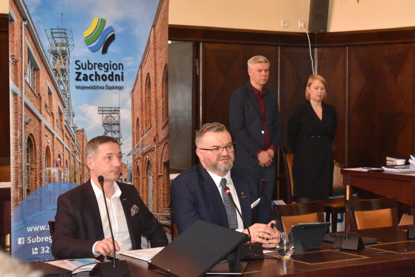 Zdjęcie w galerii na portalu naszwodzislaw.com: Obradowały władze Subregionu wiadomości z regionu