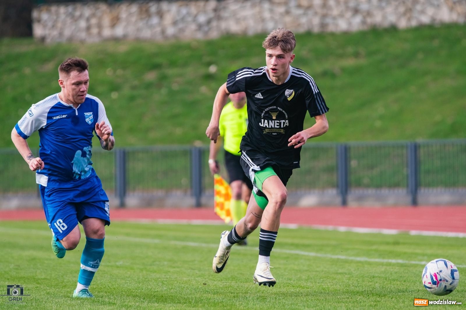 Zdjęcie w galerii na portalu naszwodzislaw.com: Klasa okręgowa. Lubomia zdobyła Racibórz [FOTO] wiadomości z regionu