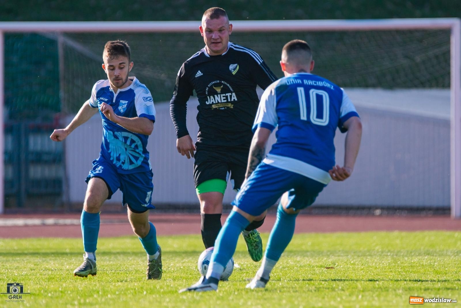 Zdjęcie w galerii na portalu naszwodzislaw.com: Klasa okręgowa. Lubomia zdobyła Racibórz [FOTO] wiadomości z regionu