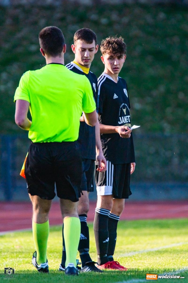 Zdjęcie w galerii na portalu naszwodzislaw.com: Klasa okręgowa. Lubomia zdobyła Racibórz [FOTO] wiadomości z regionu