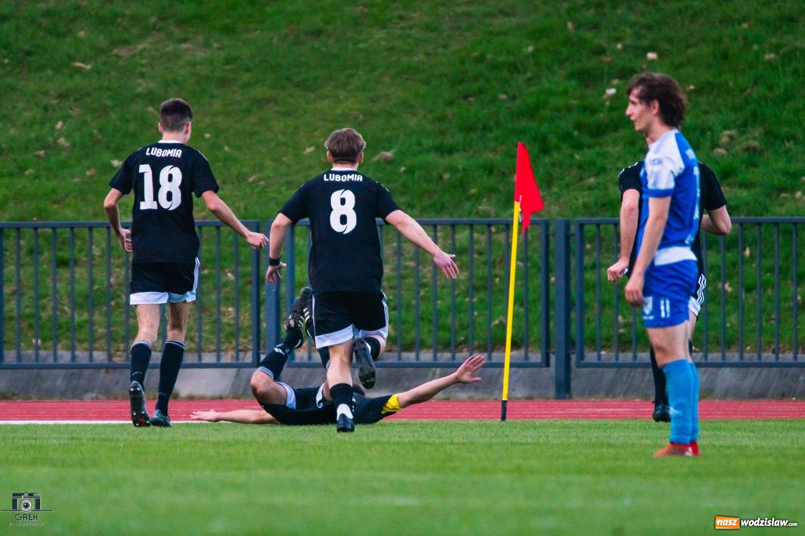 Zdjęcie w galerii na portalu naszwodzislaw.com: Klasa okręgowa. Lubomia zdobyła Racibórz [FOTO] wiadomości z regionu