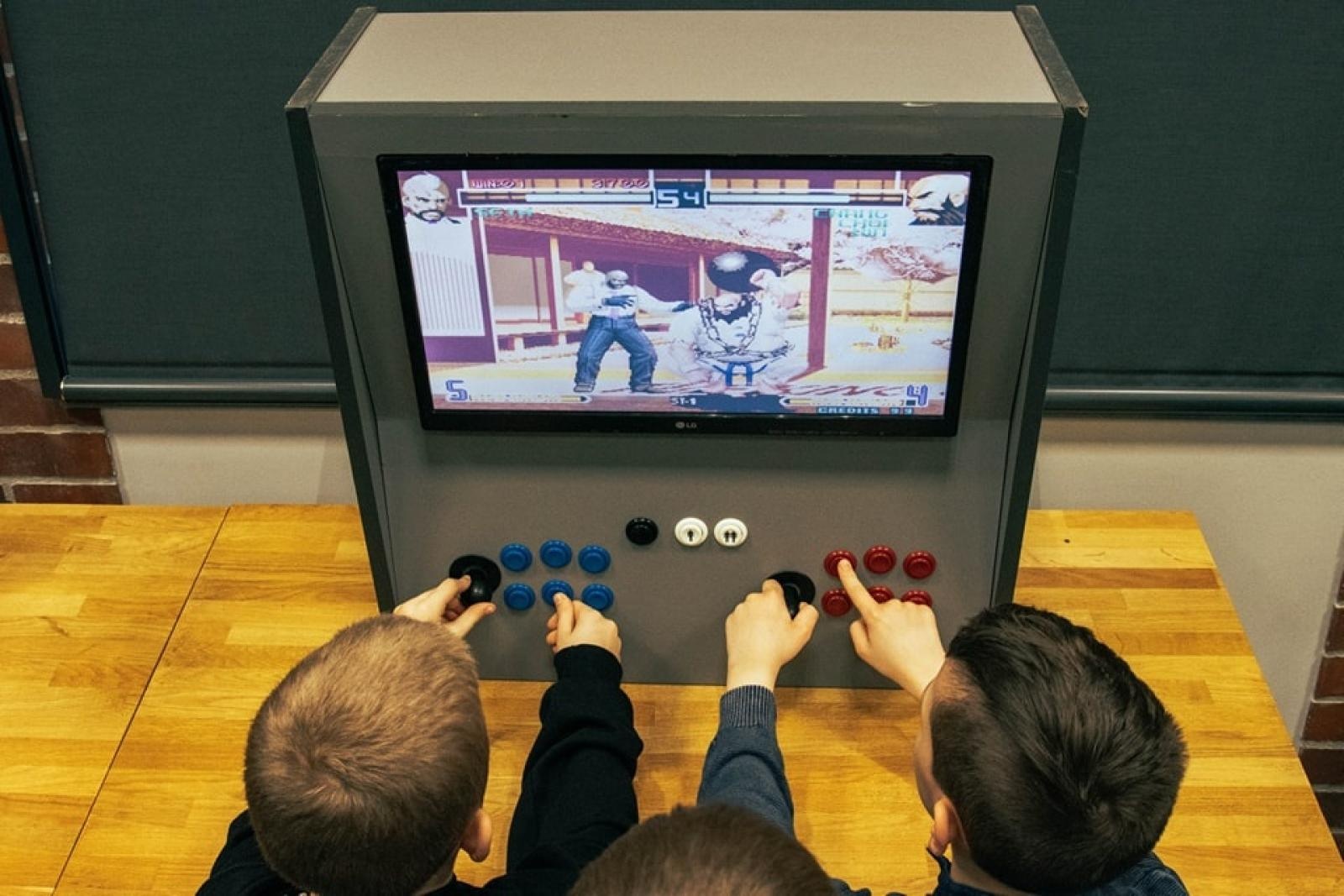 Zdjęcie w galerii na portalu naszwodzislaw.com: Wydarzenie Roboty, Gry i Ty z ogromnym zainteresowaniem [FOTO] wiadomości z regionu