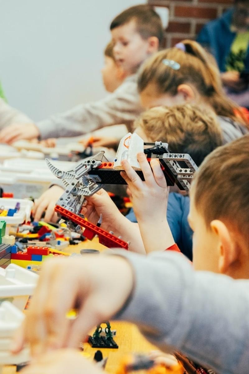 Zdjęcie w galerii na portalu naszwodzislaw.com: Wydarzenie Roboty, Gry i Ty z ogromnym zainteresowaniem [FOTO] wiadomości z regionu