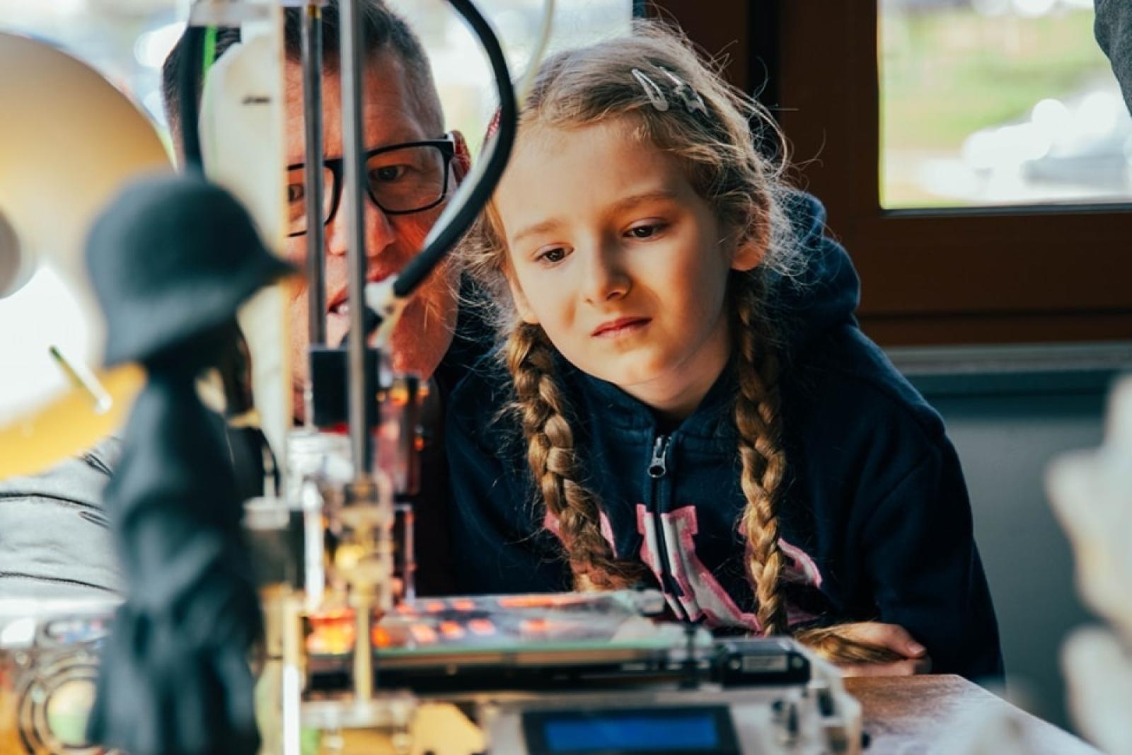 Zdjęcie w galerii na portalu naszwodzislaw.com: Wydarzenie Roboty, Gry i Ty z ogromnym zainteresowaniem [FOTO] wiadomości z regionu