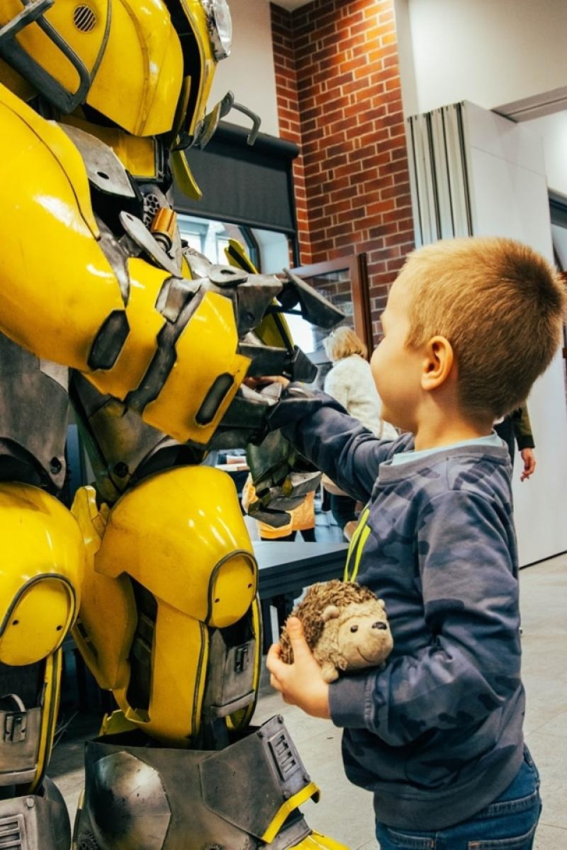 Zdjęcie w galerii na portalu naszwodzislaw.com: Wydarzenie Roboty, Gry i Ty z ogromnym zainteresowaniem [FOTO] wiadomości z regionu