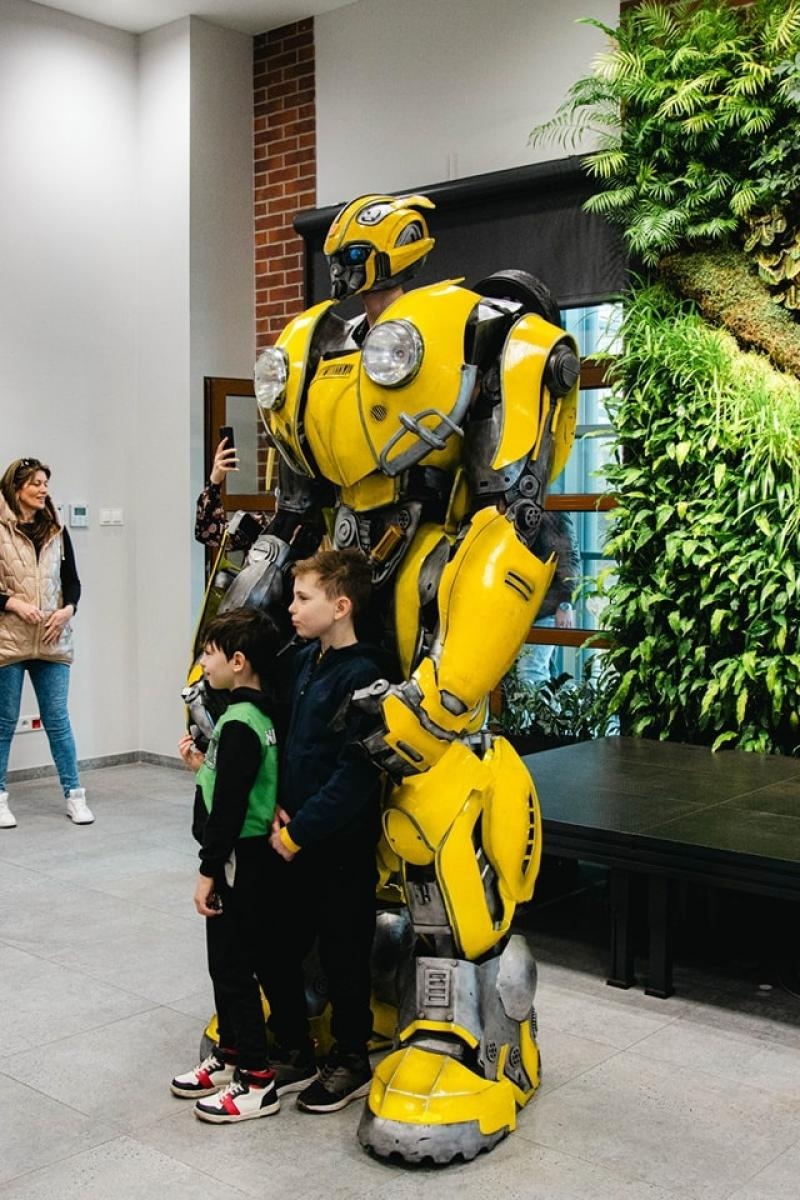 Zdjęcie w galerii na portalu naszwodzislaw.com: Wydarzenie Roboty, Gry i Ty z ogromnym zainteresowaniem [FOTO] wiadomości z regionu