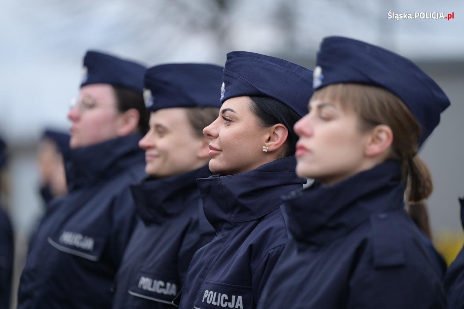 Zdjęcie w galerii na portalu naszwodzislaw.com: Uroczyste ślubowanie nowych policjantów [FOTO] wiadomości z regionu