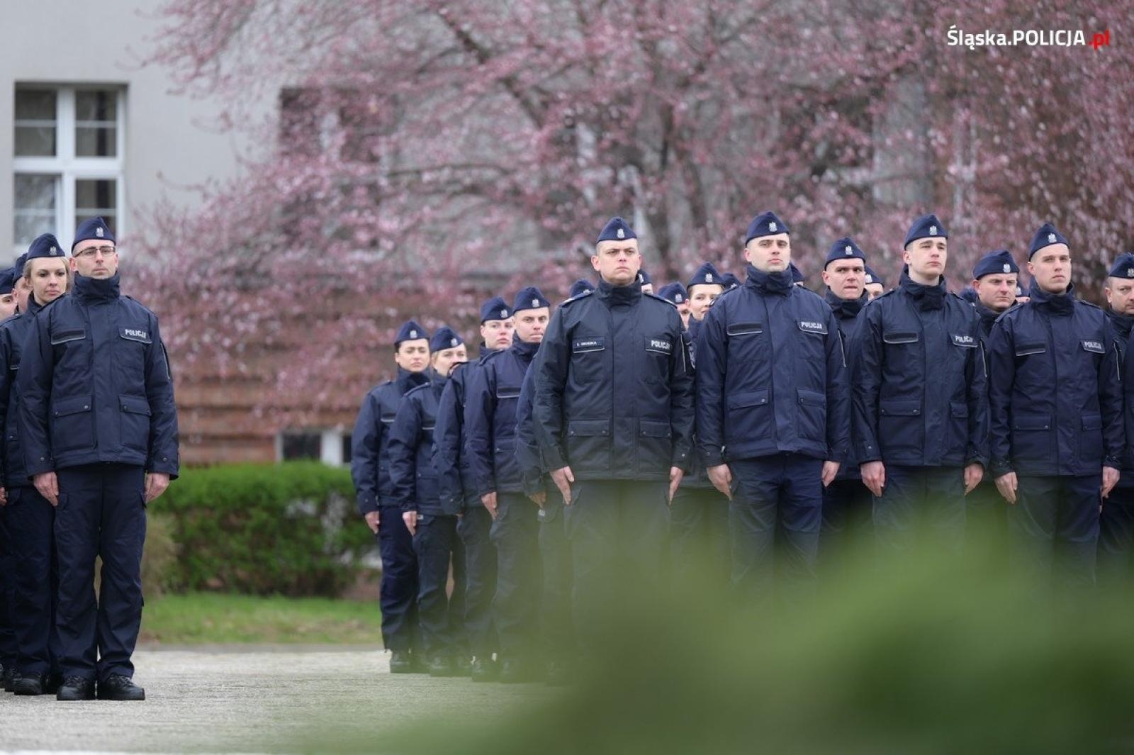 Zdjęcie w galerii na portalu naszwodzislaw.com: Uroczyste ślubowanie nowych policjantów [FOTO] wiadomości z regionu