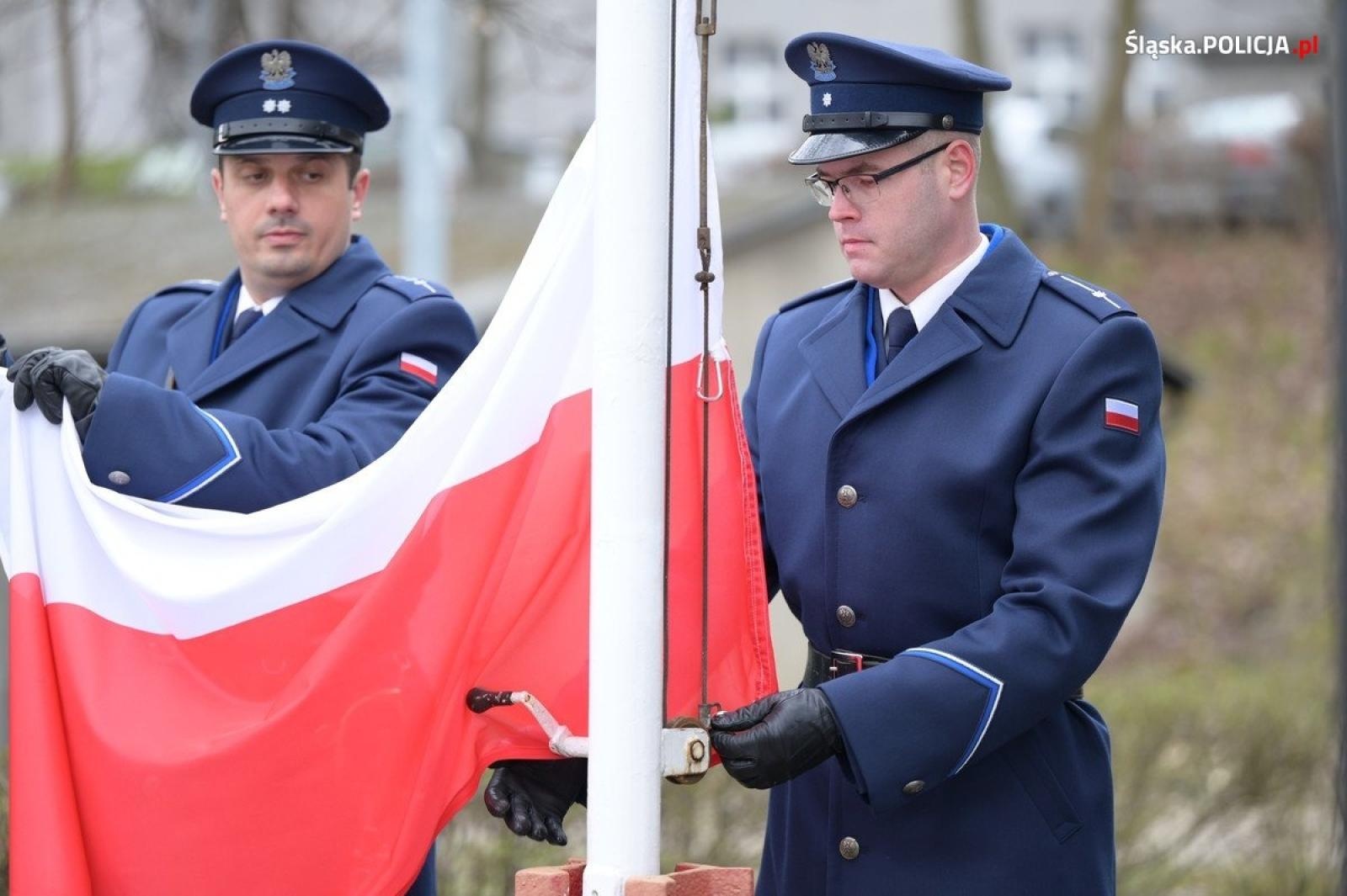Zdjęcie w galerii na portalu naszwodzislaw.com: Uroczyste ślubowanie nowych policjantów [FOTO] wiadomości z regionu