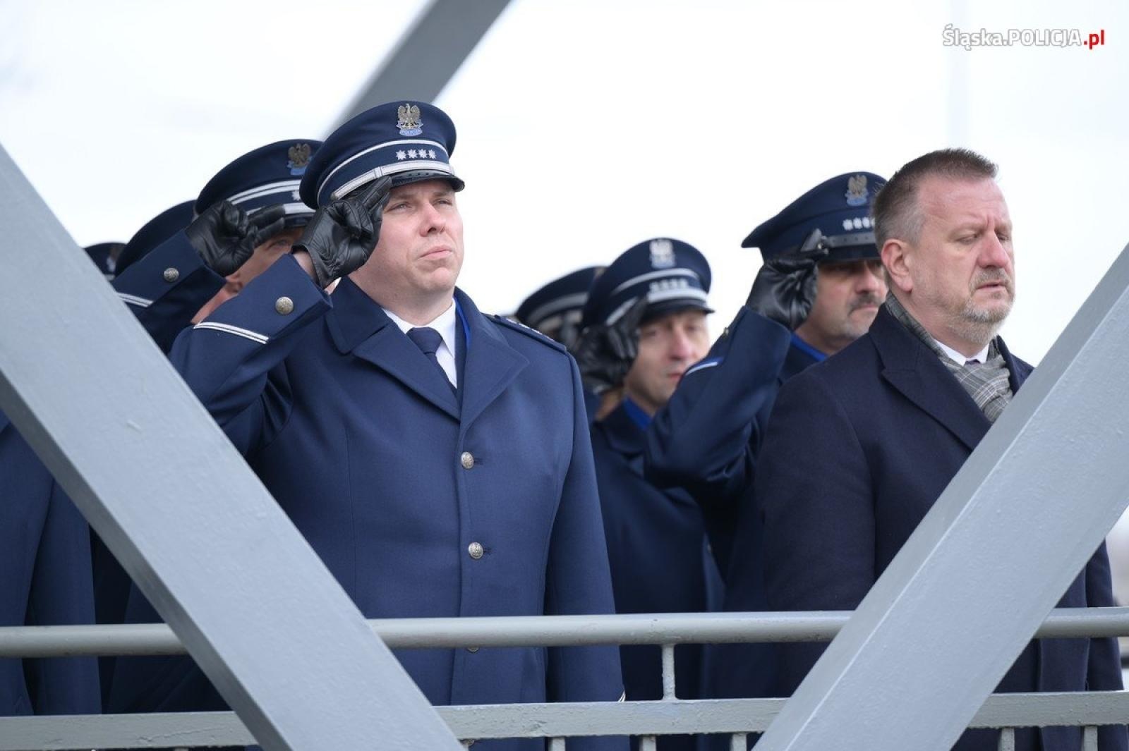 Zdjęcie w galerii na portalu naszwodzislaw.com: Uroczyste ślubowanie nowych policjantów [FOTO] wiadomości z regionu