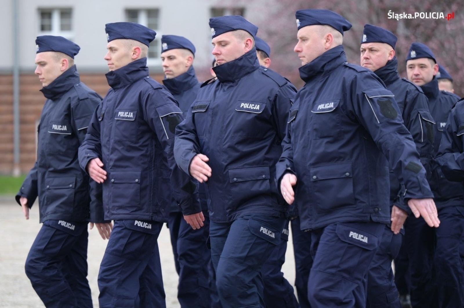 Zdjęcie w galerii na portalu naszwodzislaw.com: Uroczyste ślubowanie nowych policjantów [FOTO] wiadomości z regionu