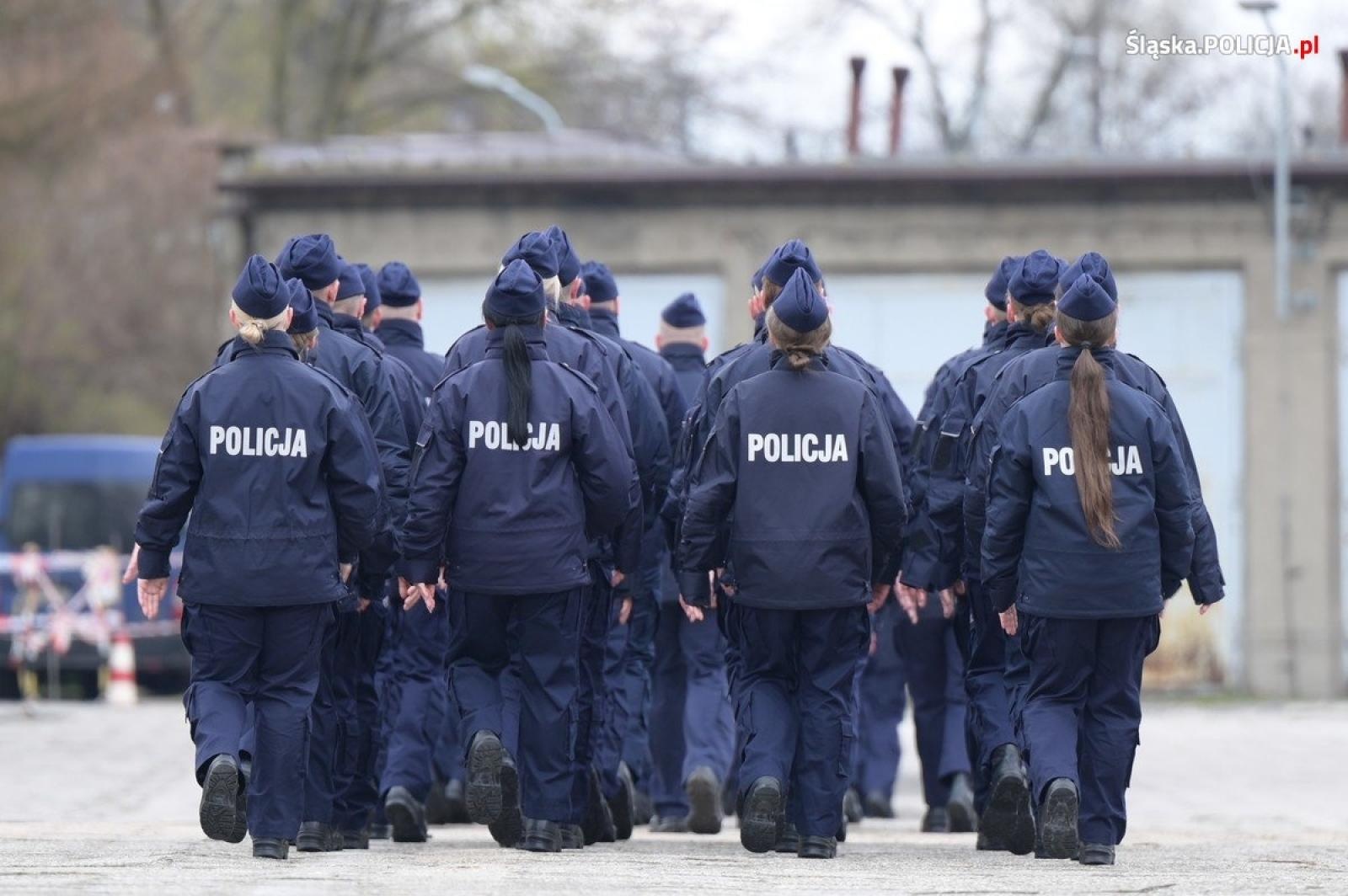 Zdjęcie w galerii na portalu naszwodzislaw.com: Uroczyste ślubowanie nowych policjantów [FOTO] wiadomości z regionu