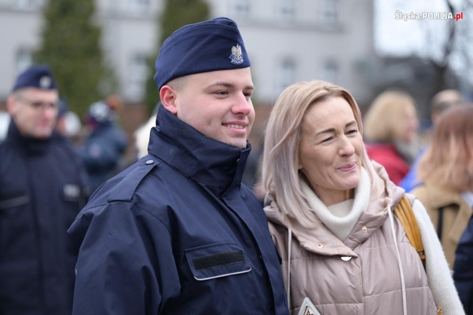 Zdjęcie w galerii na portalu naszwodzislaw.com: Uroczyste ślubowanie nowych policjantów [FOTO] wiadomości z regionu