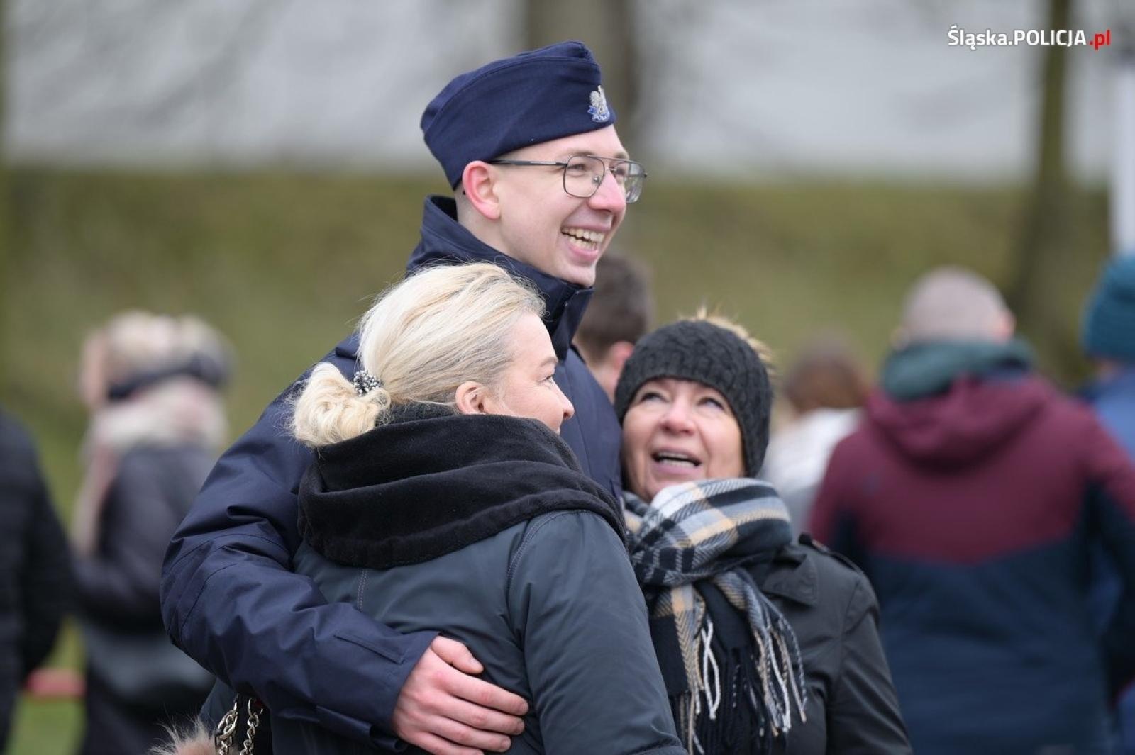 Zdjęcie w galerii na portalu naszwodzislaw.com: Uroczyste ślubowanie nowych policjantów [FOTO] wiadomości z regionu