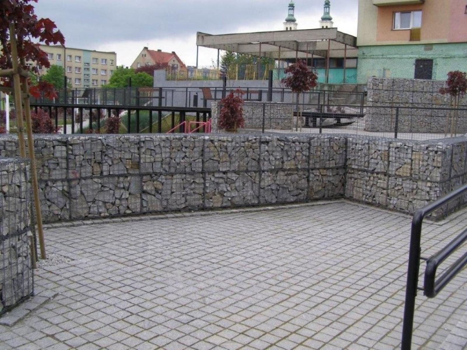 Zdjęcie w galerii na portalu naszwodzislaw.com: Pszów. Ogródek letni w parku jordanowskim. Ogłoszono negocjacje wiadomości z regionu