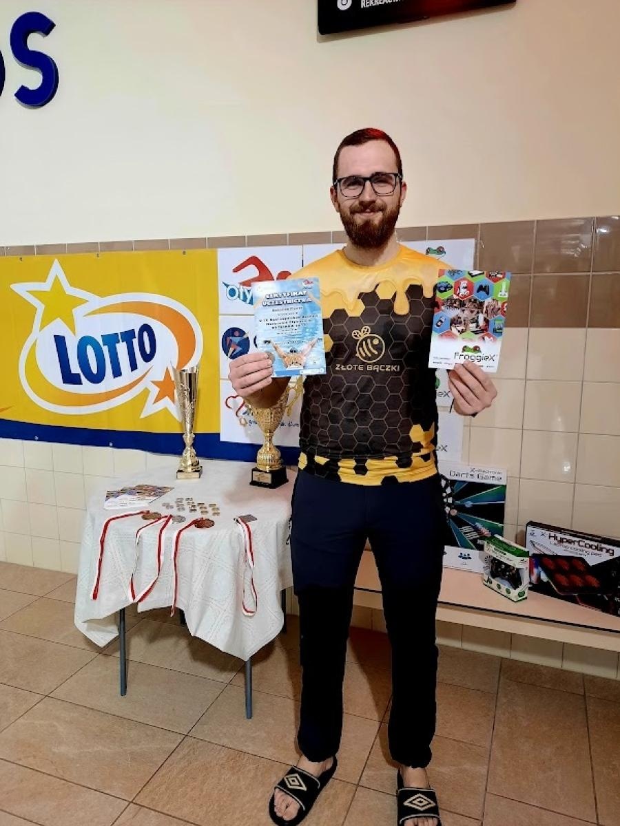 Zdjęcie w galerii na portalu naszwodzislaw.com: Basen w Połomi po raz drugi gospodarzem maratonu pływackiego Otyliada wiadomości z regionu