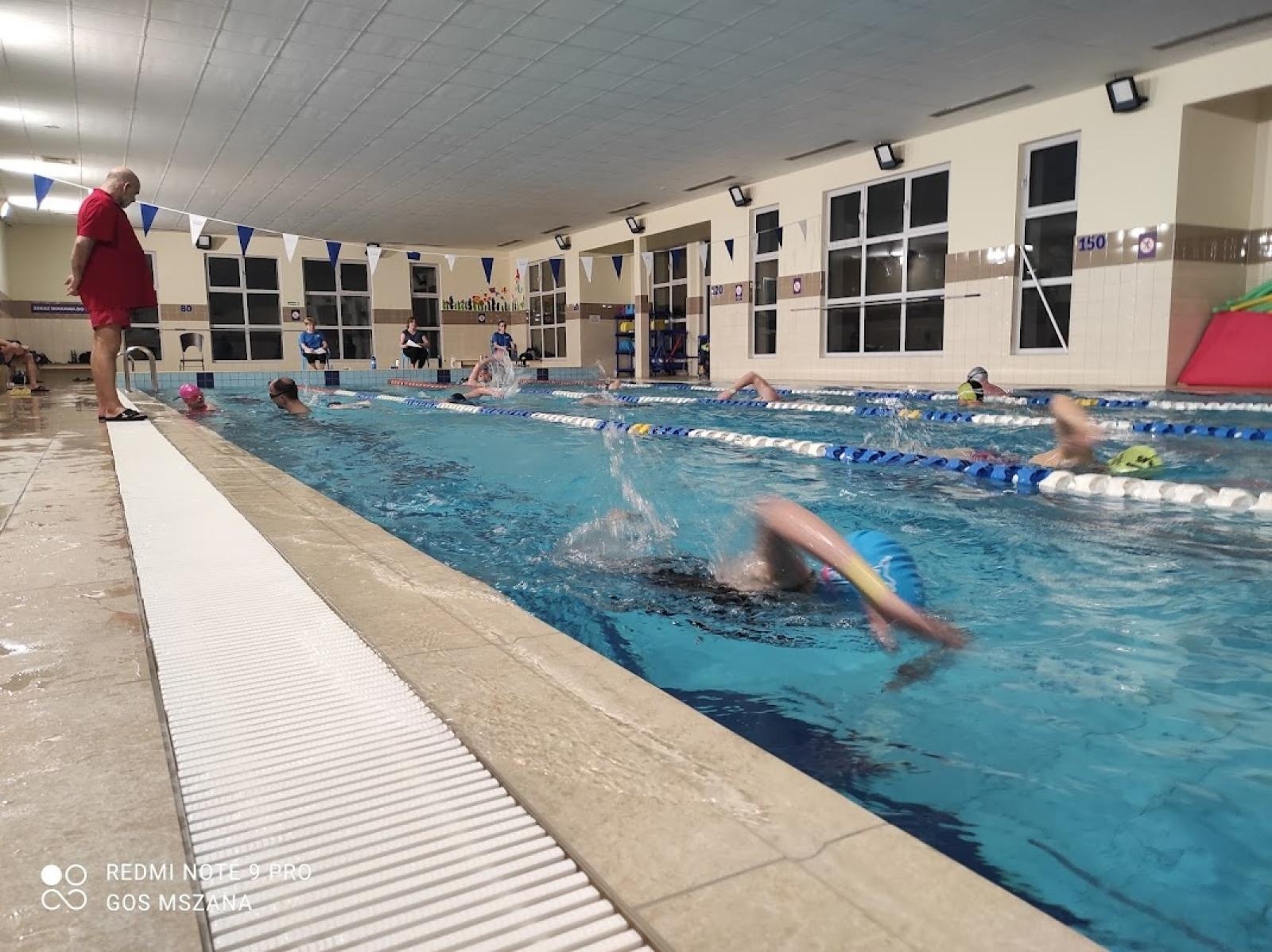 Zdjęcie w galerii na portalu naszwodzislaw.com: Basen w Połomi po raz drugi gospodarzem maratonu pływackiego Otyliada wiadomości z regionu