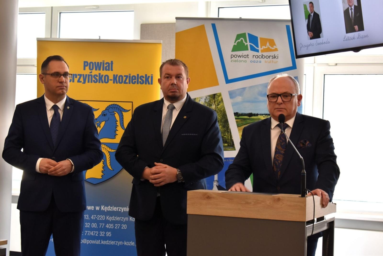 Zdjęcie w galerii na portalu naszwodzislaw.com: DoradzaMy! Nowa wizja doradztwa zawodowego dla młodzieży wiadomości z regionu