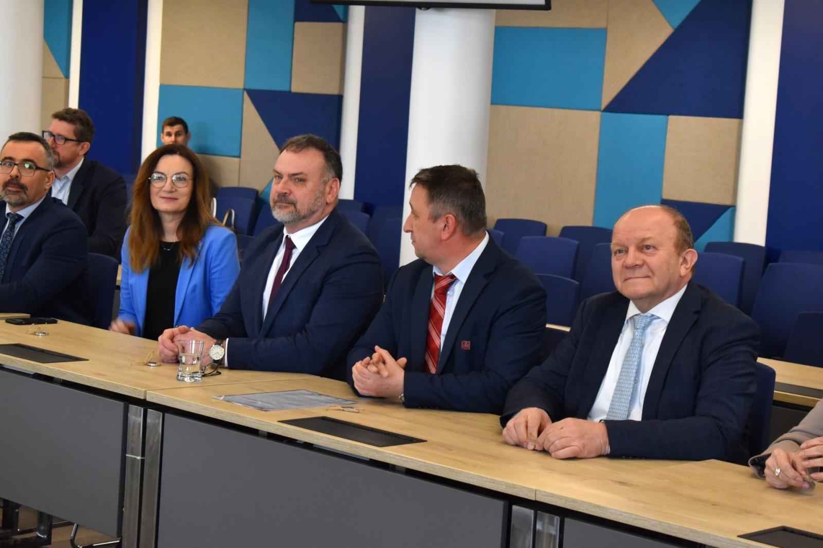 Zdjęcie w galerii na portalu naszwodzislaw.com: W powiecie powstanie Branżowe Centrum Umiejętności wiadomości z regionu