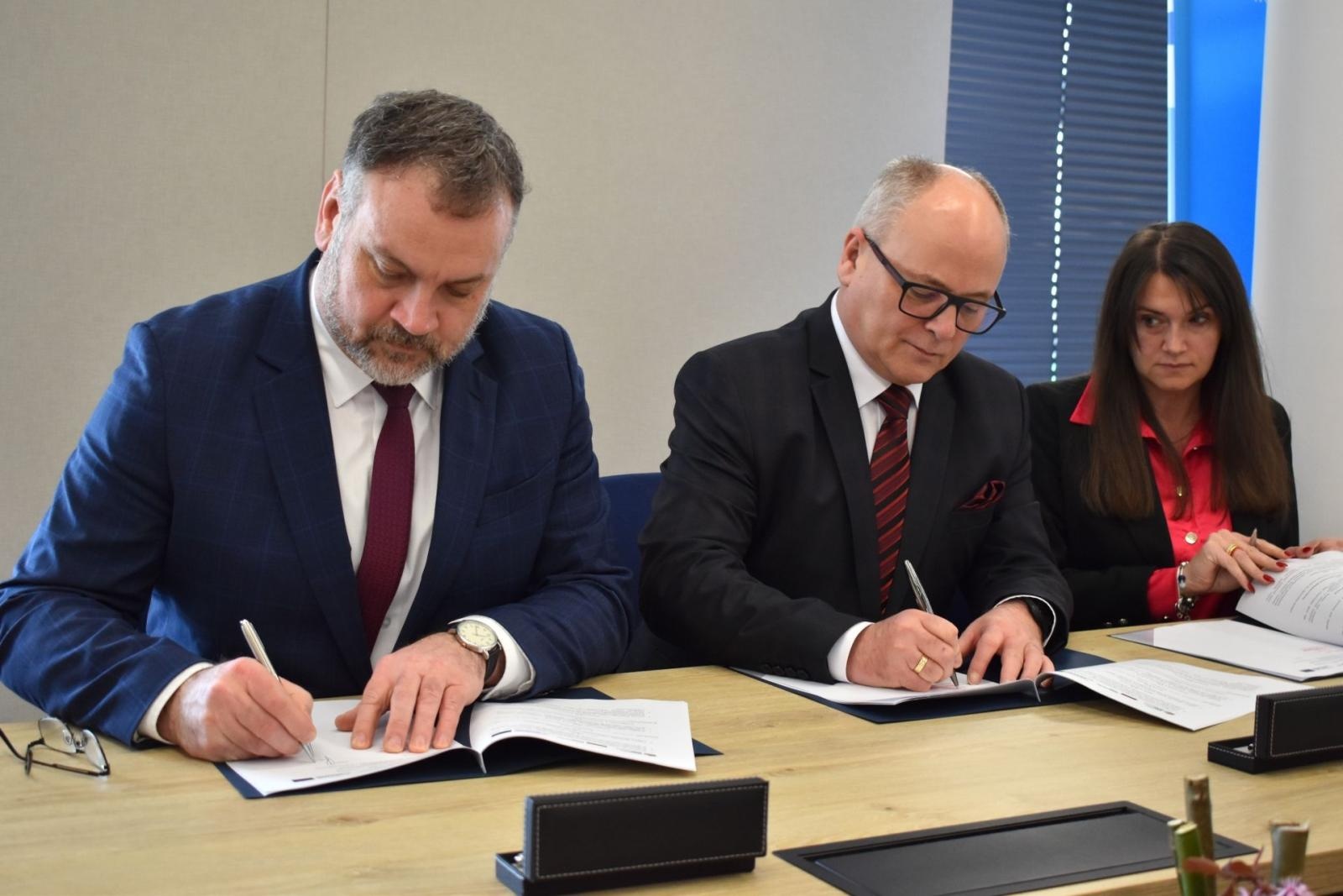 Zdjęcie w galerii na portalu naszwodzislaw.com: W powiecie powstanie Branżowe Centrum Umiejętności wiadomości z regionu