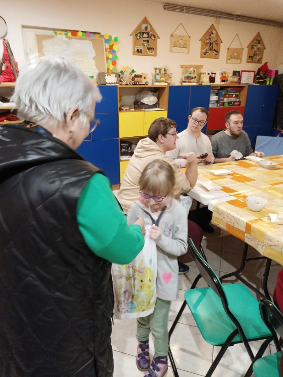 Zdjęcie w galerii na portalu naszwodzislaw.com: Atmosfera Wielkanocy zagościła w świetlicy Radość Życia wiadomości z regionu