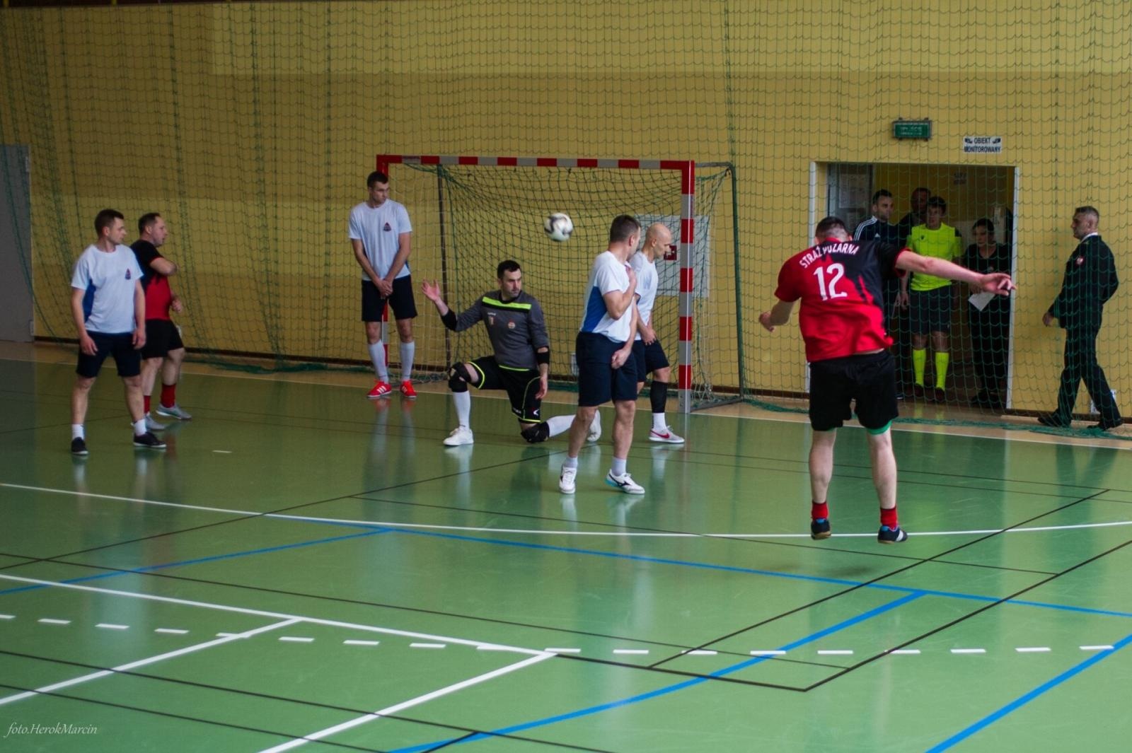 Zdjęcie w galerii na portalu naszwodzislaw.com: XXX Mistrzostwa Województwa Śląskiego Strażaków PSP w futsalu za nami wiadomości z regionu