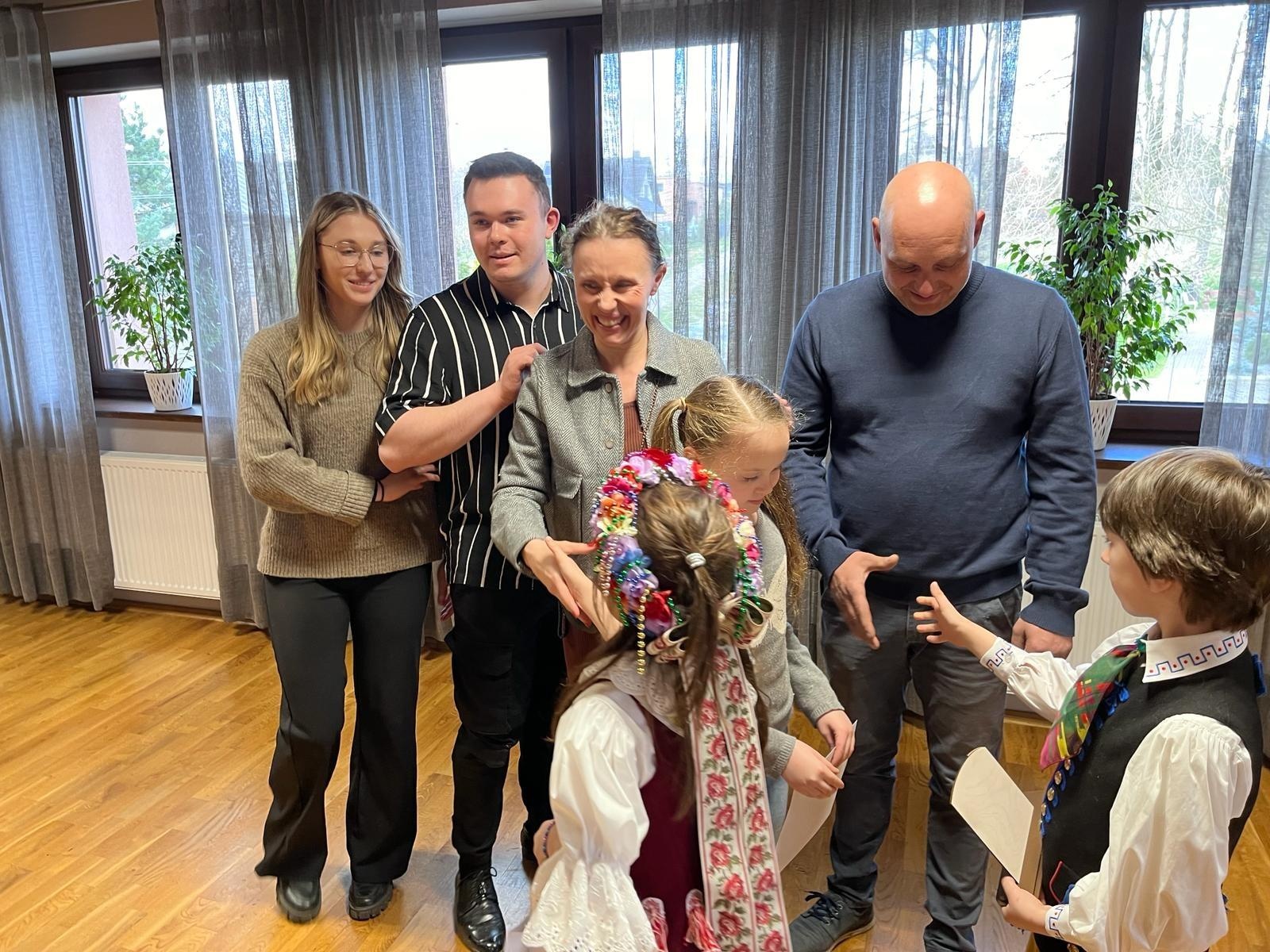 Zdjęcie w galerii na portalu naszwodzislaw.com: Imponująca palma w Skrbeńsku. Miała ponad 17 metrów! wiadomości z regionu