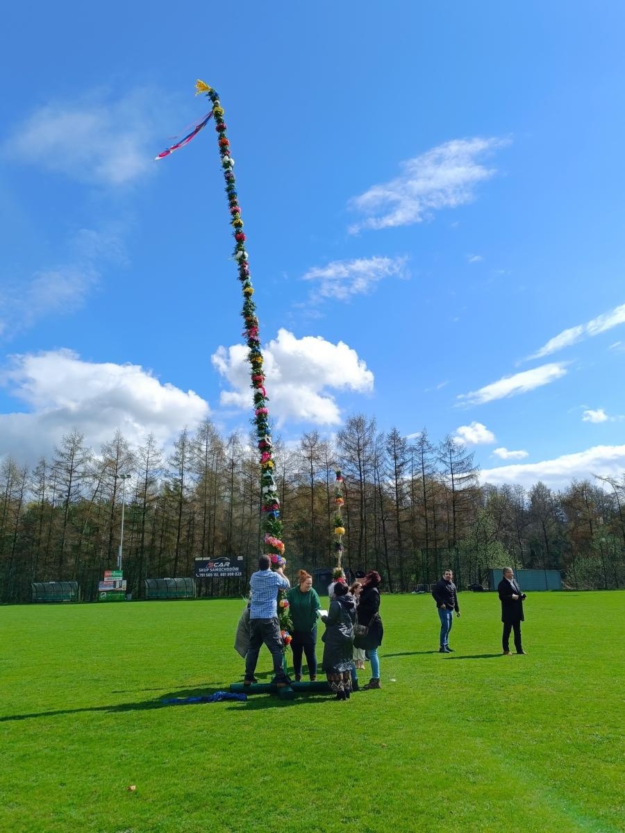 Zdjęcie w galerii na portalu naszwodzislaw.com: Imponująca palma w Skrbeńsku. Miała ponad 17 metrów! wiadomości z regionu
