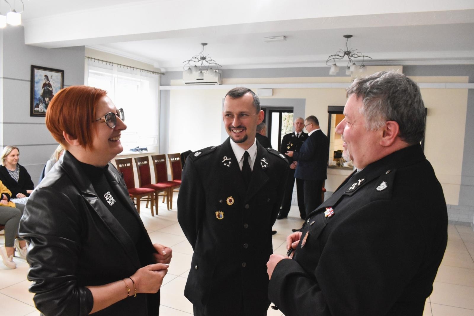 Zdjęcie w galerii na portalu naszwodzislaw.com: Dziewczęta wiedzą, jak zapobiegać pożarom wiadomości z regionu