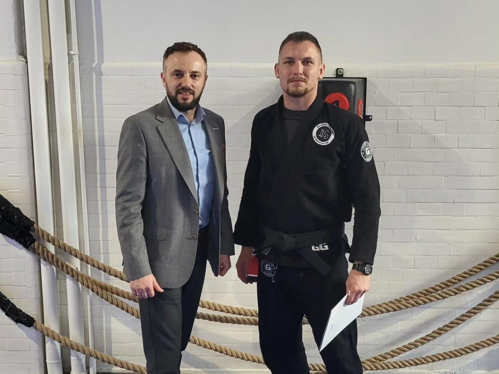 Zdjęcie w galerii na portalu naszwodzislaw.com: Burmistrz Rydułtów z wizytą w KS Stein Academy wiadomości z regionu