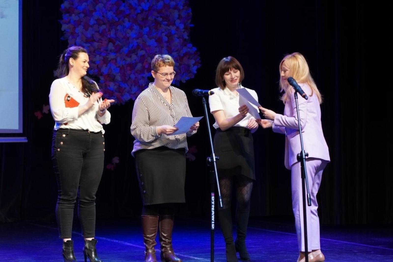 Zdjęcie w galerii na portalu naszwodzislaw.com: XVIII Powiatowy Konkurs Recytatorski w rydułtowskim Feniksie wiadomości z regionu