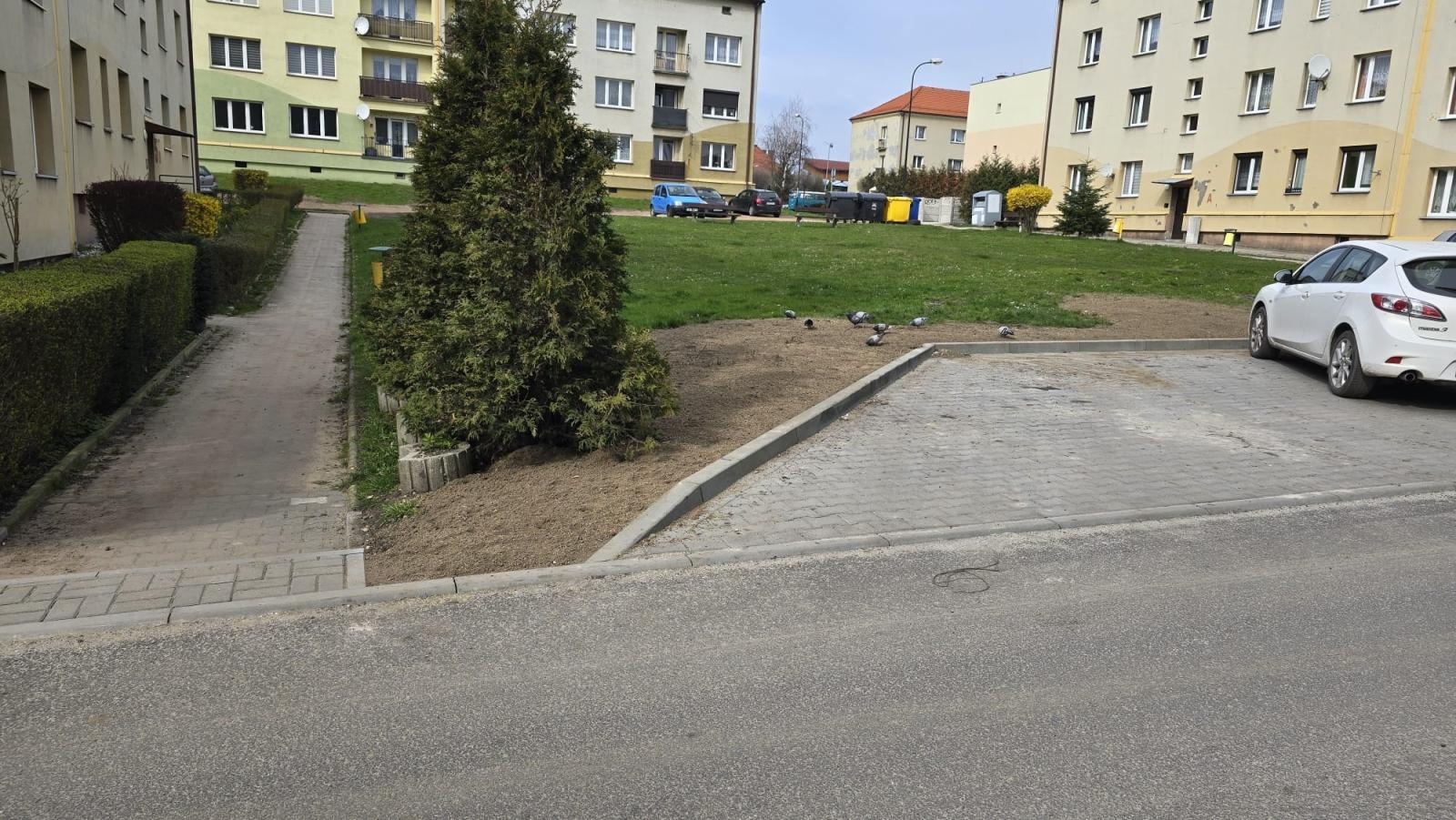 Zdjęcie w galerii na portalu naszwodzislaw.com: Pszów. Ruszyły prace wykończeniowe na ul. Jagienki i Juranda wiadomości z regionu