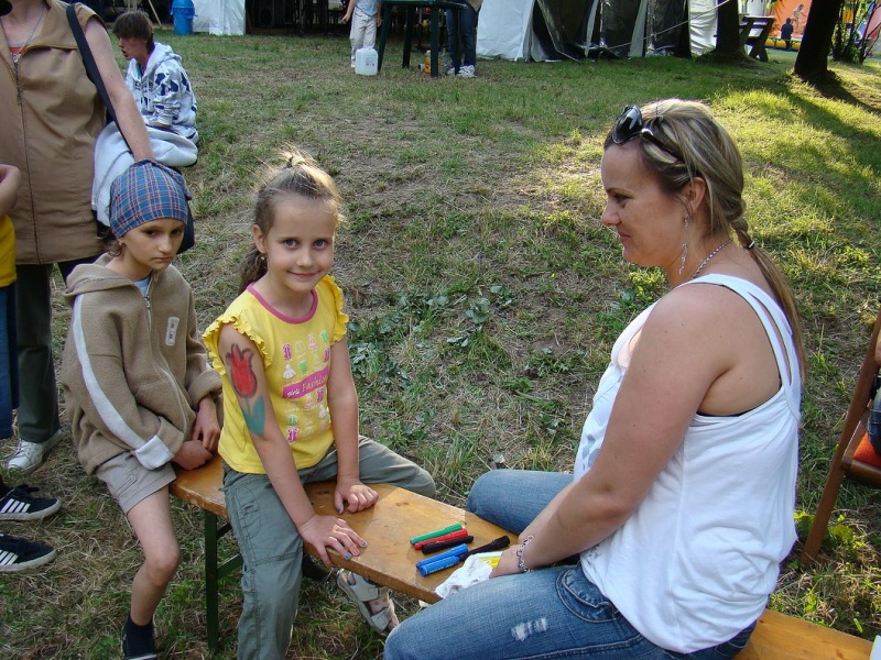 Zdjęcie w galerii na portalu naszwodzislaw.com: Najpierw sprzątali, później świętowali wiadomości z regionu