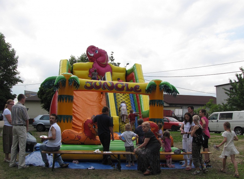Zdjęcie w galerii na portalu naszwodzislaw.com: Najpierw sprzątali, później świętowali wiadomości z regionu