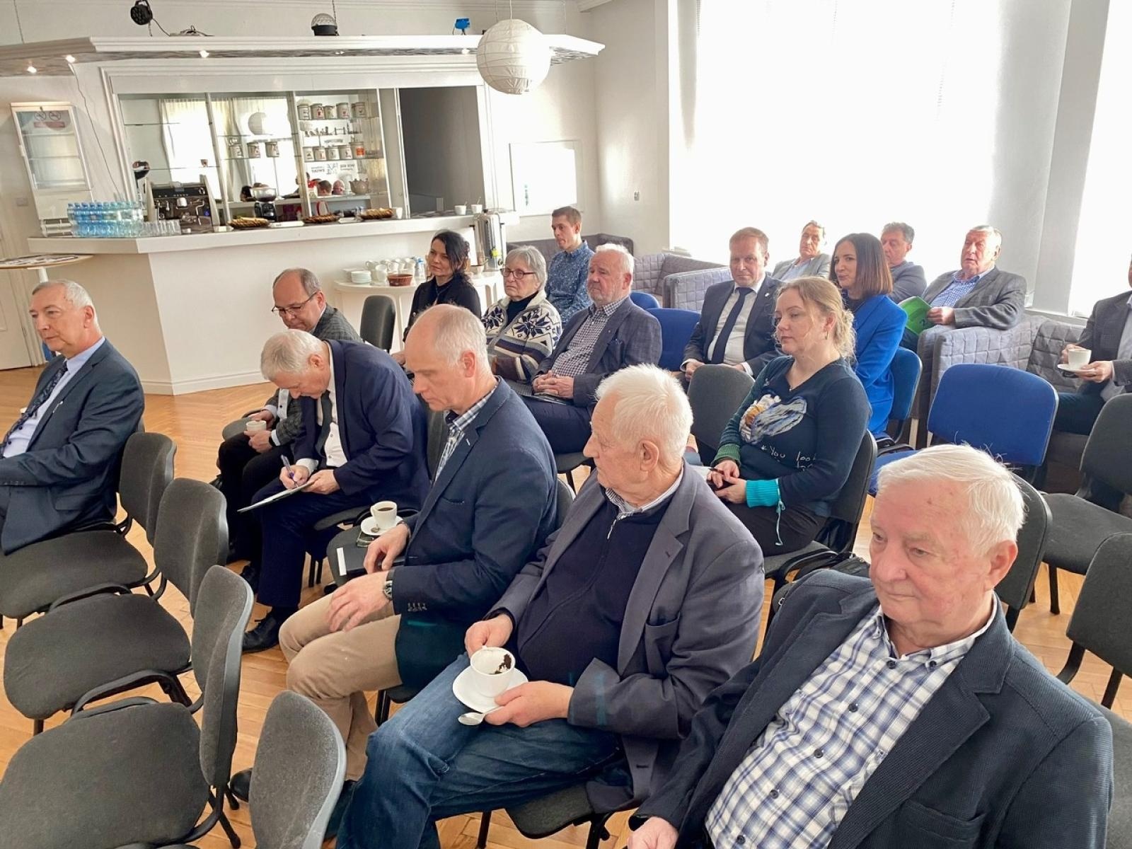 Zdjęcie w galerii na portalu naszwodzislaw.com: Seminarium o problemach terenów pokopalnianych wiadomości z regionu