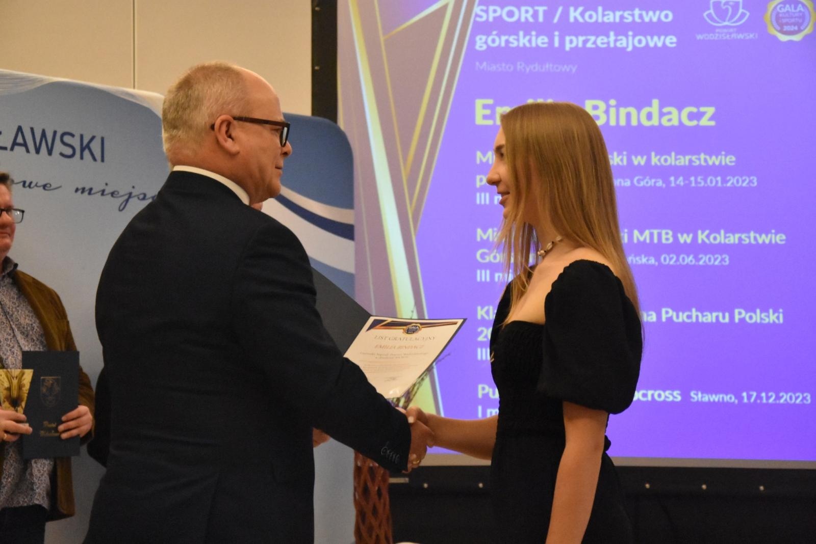 Zdjęcie w galerii na portalu naszwodzislaw.com: Gala Kultury i Sportu Powiatu Wodzisławskiego [FOTO] wiadomości z regionu