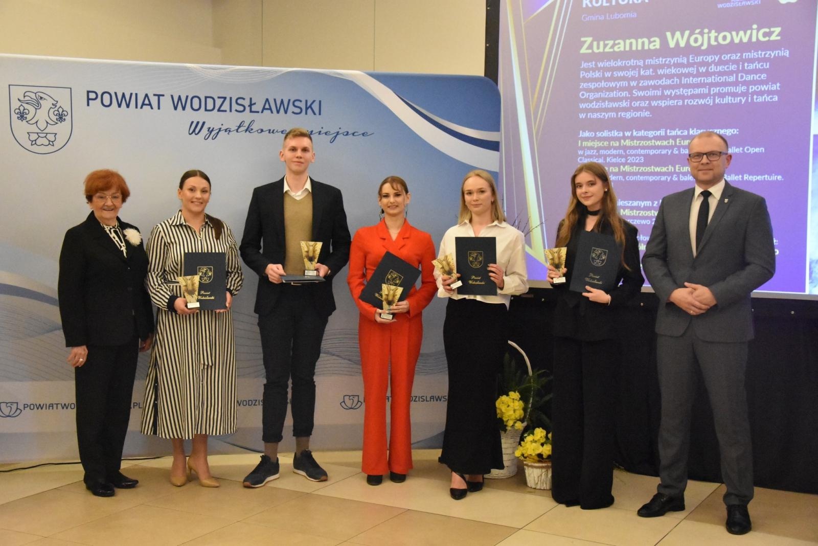 Zdjęcie w galerii na portalu naszwodzislaw.com: Gala Kultury i Sportu Powiatu Wodzisławskiego [FOTO] wiadomości z regionu