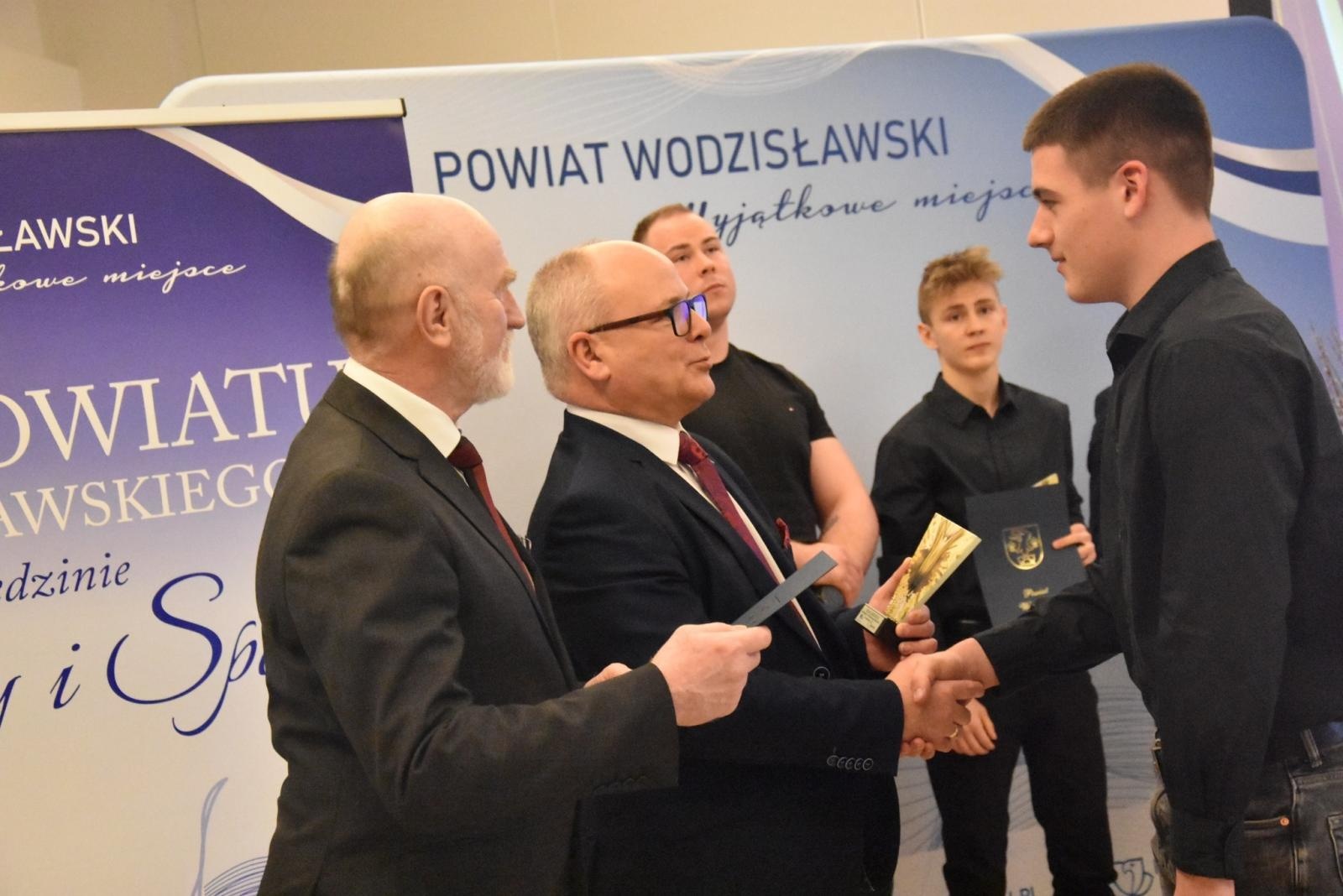 Zdjęcie w galerii na portalu naszwodzislaw.com: Gala Kultury i Sportu Powiatu Wodzisławskiego [FOTO] wiadomości z regionu