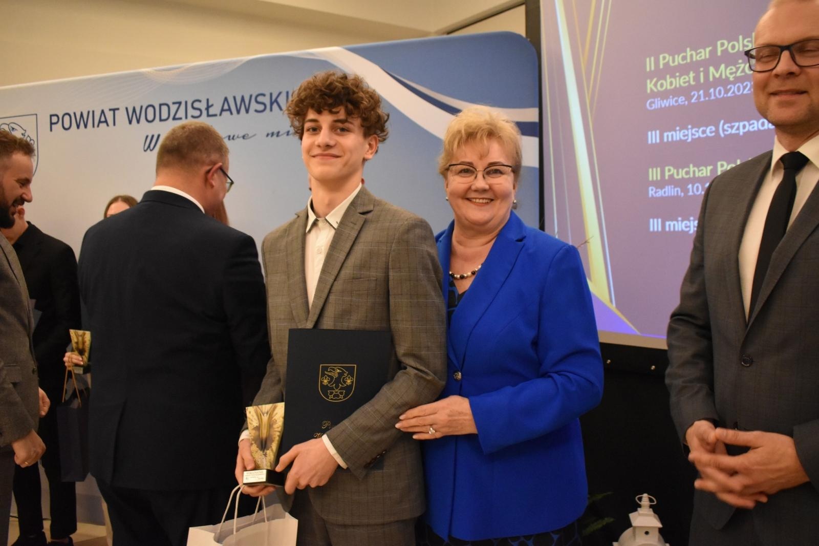 Zdjęcie w galerii na portalu naszwodzislaw.com: Gala Kultury i Sportu Powiatu Wodzisławskiego [FOTO] wiadomości z regionu