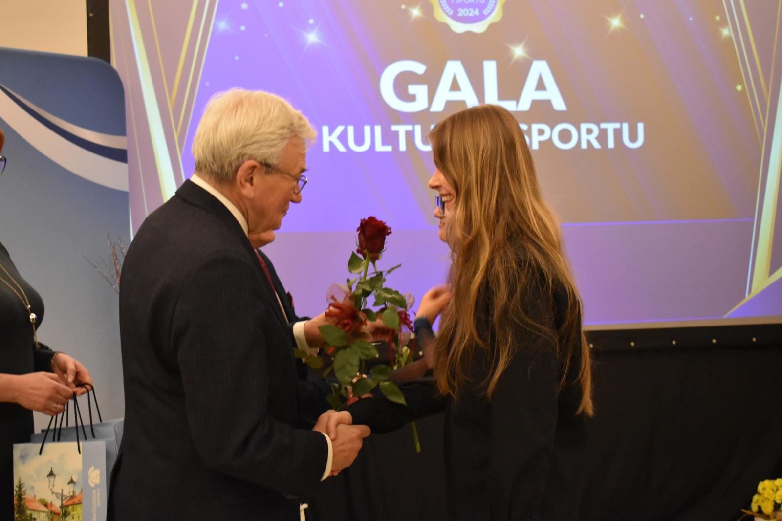 Zdjęcie w galerii na portalu naszwodzislaw.com: Gala Kultury i Sportu Powiatu Wodzisławskiego [FOTO] wiadomości z regionu