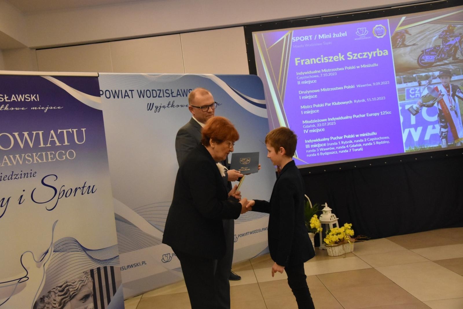 Zdjęcie w galerii na portalu naszwodzislaw.com: Gala Kultury i Sportu Powiatu Wodzisławskiego [FOTO] wiadomości z regionu