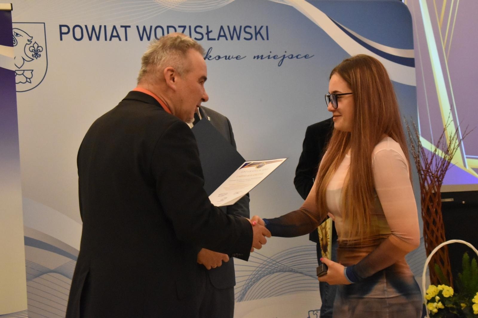 Zdjęcie w galerii na portalu naszwodzislaw.com: Gala Kultury i Sportu Powiatu Wodzisławskiego [FOTO] wiadomości z regionu