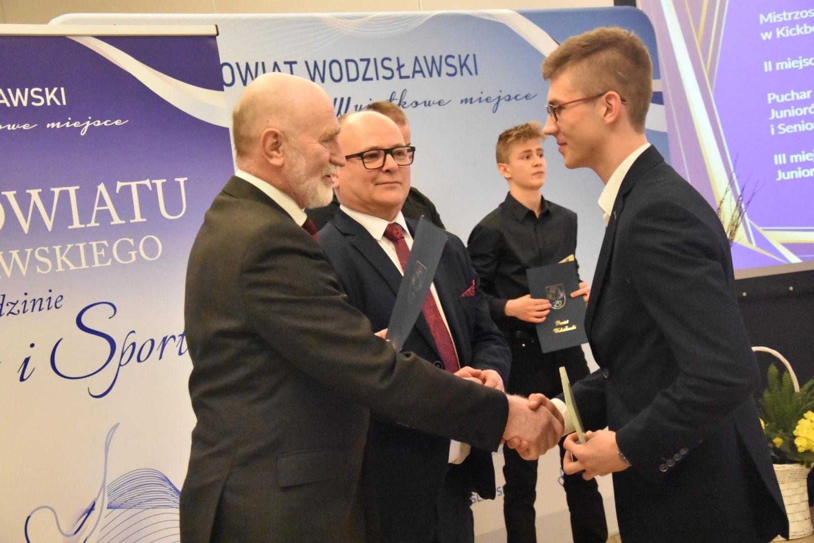 Zdjęcie w galerii na portalu naszwodzislaw.com: Gala Kultury i Sportu Powiatu Wodzisławskiego [FOTO] wiadomości z regionu