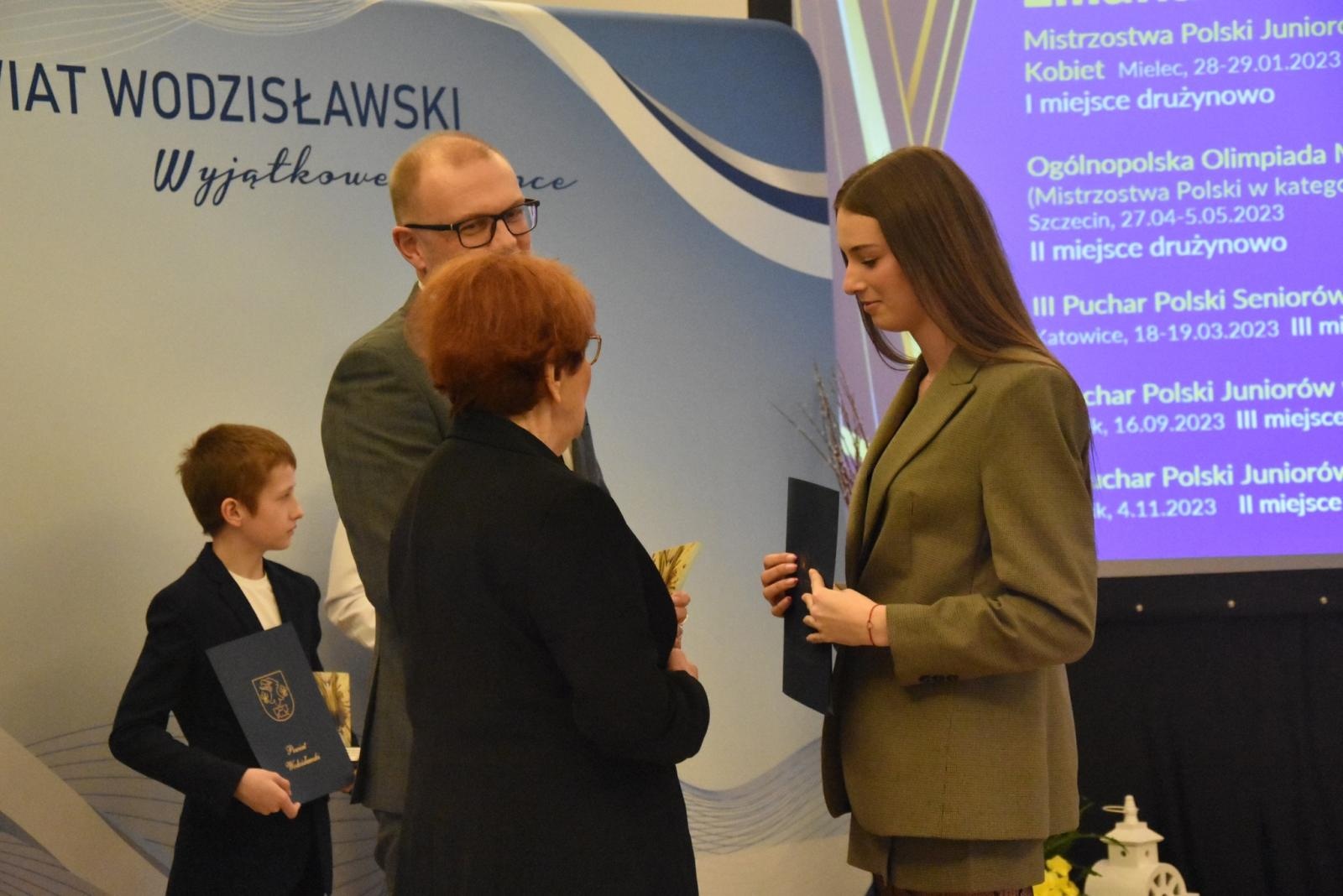 Zdjęcie w galerii na portalu naszwodzislaw.com: Gala Kultury i Sportu Powiatu Wodzisławskiego [FOTO] wiadomości z regionu