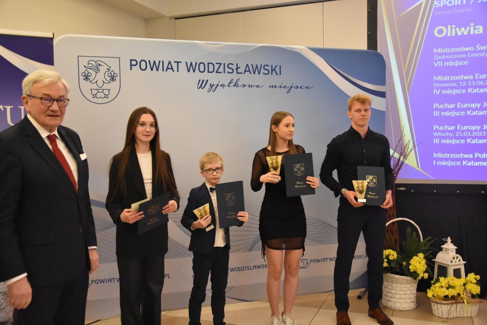 Zdjęcie w galerii na portalu naszwodzislaw.com: Gala Kultury i Sportu Powiatu Wodzisławskiego [FOTO] wiadomości z regionu