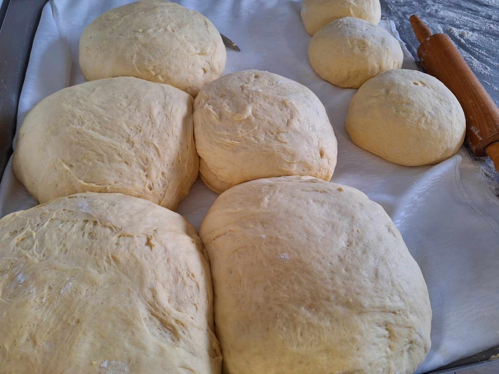 Zdjęcie w galerii na portalu naszwodzislaw.com: Gospodynie z Połomi zdradzają, jak samodzielnie przygotować święcelnik wiadomości z regionu