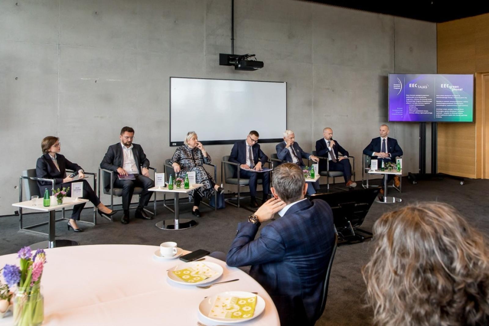 Zdjęcie w galerii na portalu naszwodzislaw.com: Kongres na miarę wyzwań wiadomości z regionu