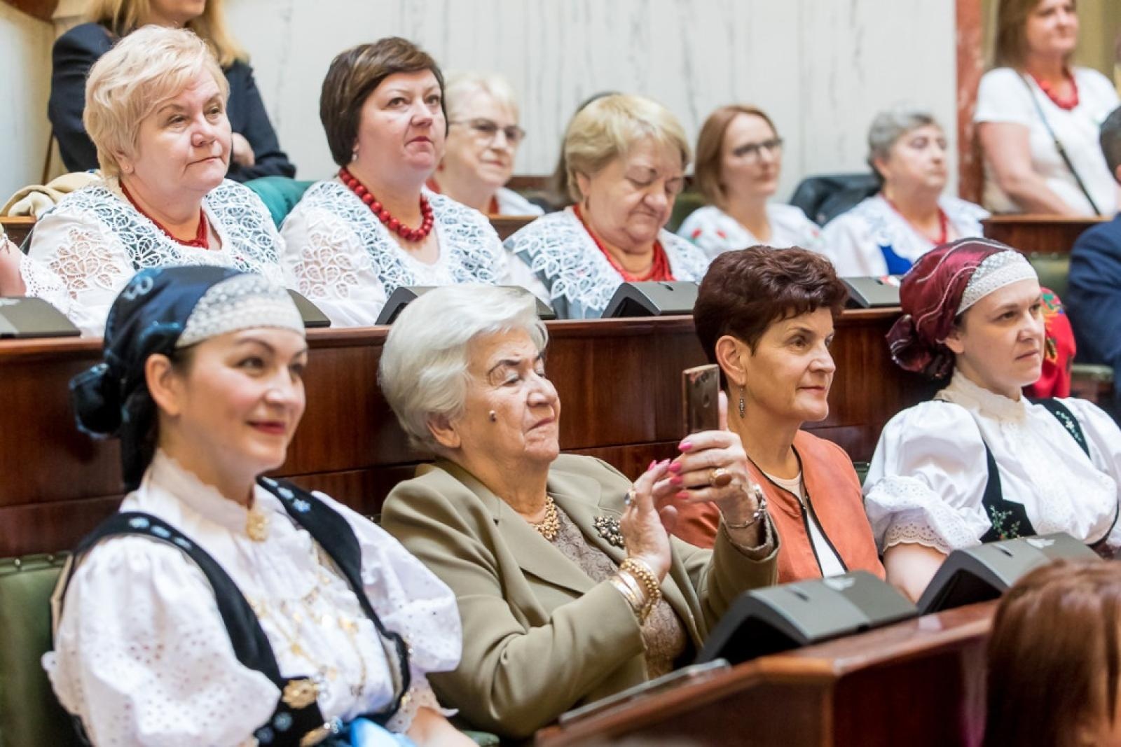 Zdjęcie w galerii na portalu naszwodzislaw.com: Prawie 550 tys. na Kultywowanie Tradycji Lokalnych wiadomości z regionu