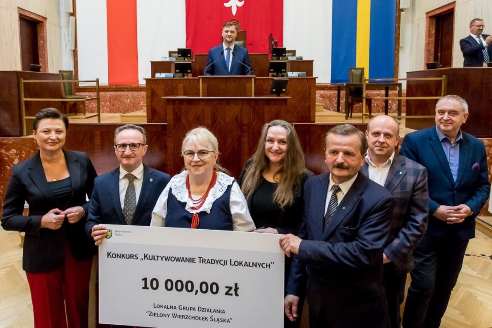 Zdjęcie w galerii na portalu naszwodzislaw.com: Prawie 550 tys. na Kultywowanie Tradycji Lokalnych wiadomości z regionu